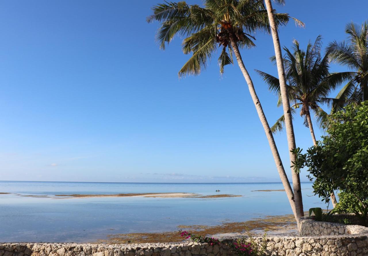 Island View Beachfront Resort أندا المظهر الخارجي الصورة